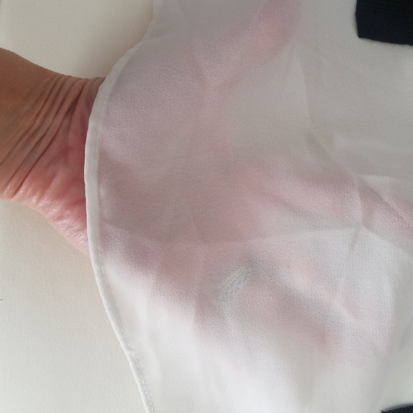 H&M black white split back sweater - Picture 9 of 9